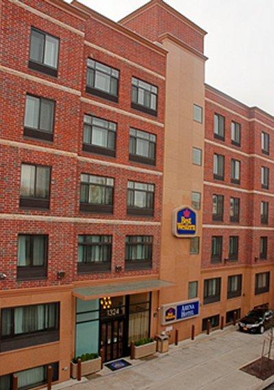 Best Western Plus Arena Hotel New York Buitenkant foto