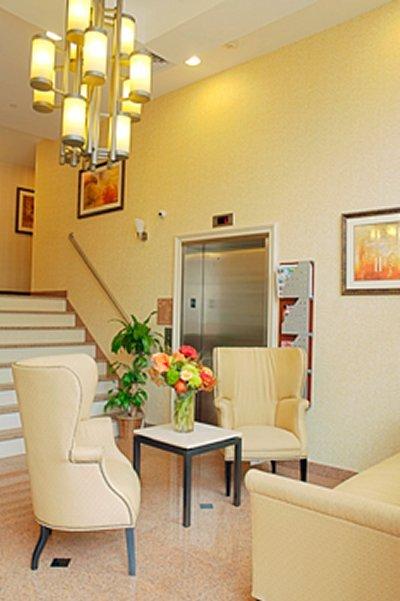 Best Western Plus Arena Hotel New York Buitenkant foto